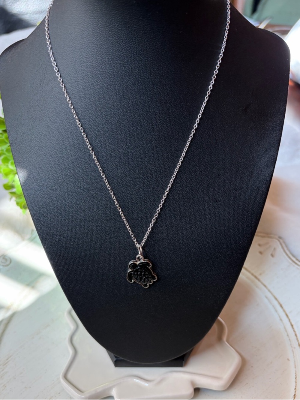 Turtle Pendant Necklace Set in Silver (black only)